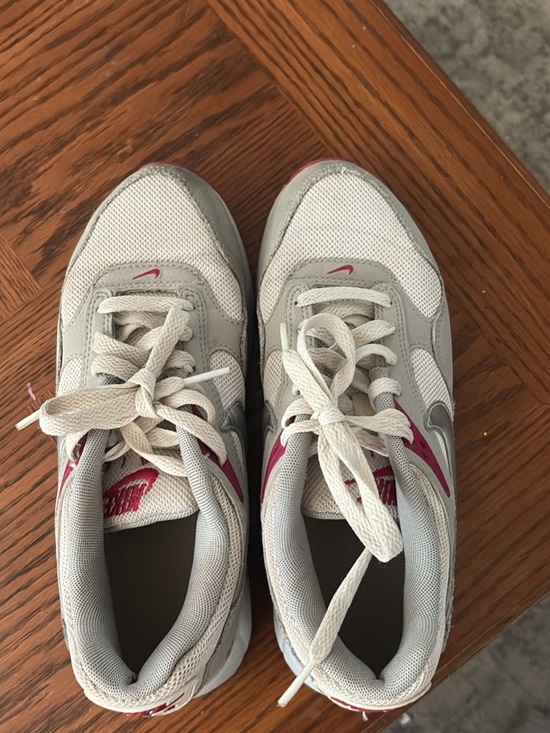 Nike Shoes - Nike Air Max Women’s Shoe